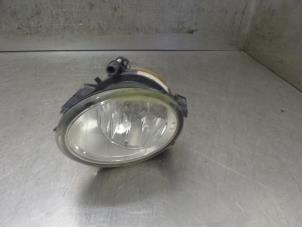 Used Fog light, front right Ford S-Max Price on request offered by Bongers Auto-Onderdelen Zeeland