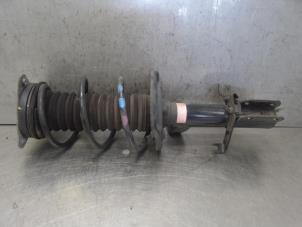 Used Front shock absorber rod, right Renault Twingo Price on request offered by Bongers Auto-Onderdelen Zeeland