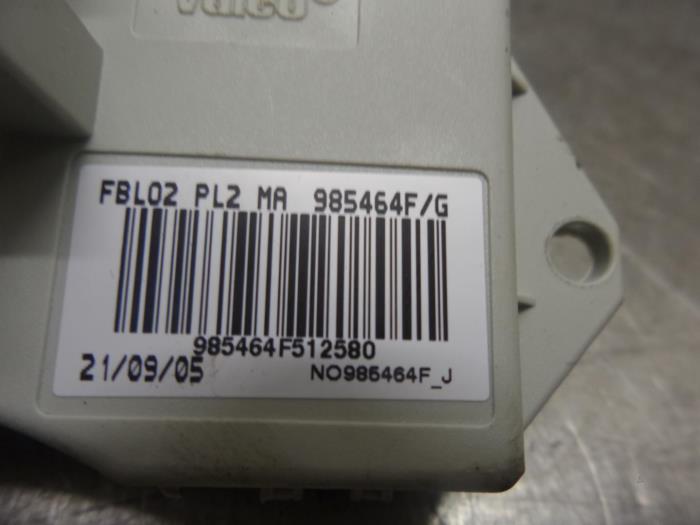 Heater resistor from a BMW 3 serie (E90) 318d 16V 2005