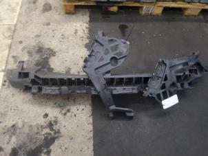 Used Rear bumper frame Renault Clio Price on request offered by Bongers Auto-Onderdelen Zeeland