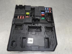 Used Fuse box Nissan X-Trail (T32) Price on request offered by Bongers Auto-Onderdelen Zeeland