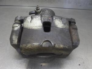 Used Front brake calliper, right Hyundai I30 Price on request offered by Bongers Auto-Onderdelen Zeeland