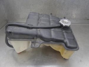 Used Expansion vessel Jeep Grand Cherokee (WH/WK) Price on request offered by Bongers Auto-Onderdelen Zeeland