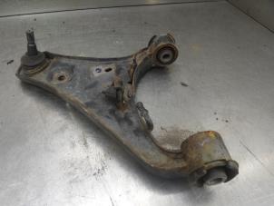 Used Front wishbone, right Landrover Discovery III (LAA/TAA) 2.7 TD V6 Price on request offered by Bongers Auto-Onderdelen Zeeland