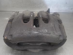 Used Front brake calliper, left Renault Master Price on request offered by Bongers Auto-Onderdelen Zeeland