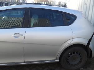 Used Rear door 4-door, left Seat Leon (1P1) 1.9 TDI 105 Price on request offered by Bongers Auto-Onderdelen Zeeland