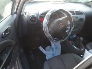 Usados Juego y módulo de airbag Seat Leon (1P1) 1.9 TDI 105 Precio de solicitud ofrecido por Bongers Auto-Onderdelen Zeeland
