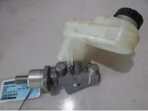 Used Master cylinder Renault Twingo II (CN) 1.2 16V LEV Price on request offered by Bongers Auto-Onderdelen Zeeland