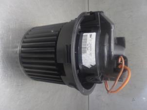 Usados Motor de ventilador de calefactor Renault Clio Precio de solicitud ofrecido por Bongers Auto-Onderdelen Zeeland