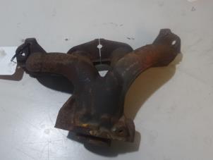 Used Exhaust manifold Dacia Sandero Price on request offered by Bongers Auto-Onderdelen Zeeland