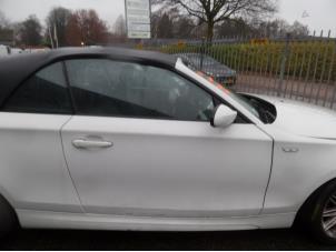 Używane Drzwi prawe wersja 2-drzwiowa BMW 1-Serie Cena na żądanie oferowane przez Bongers Auto-Onderdelen Zeeland
