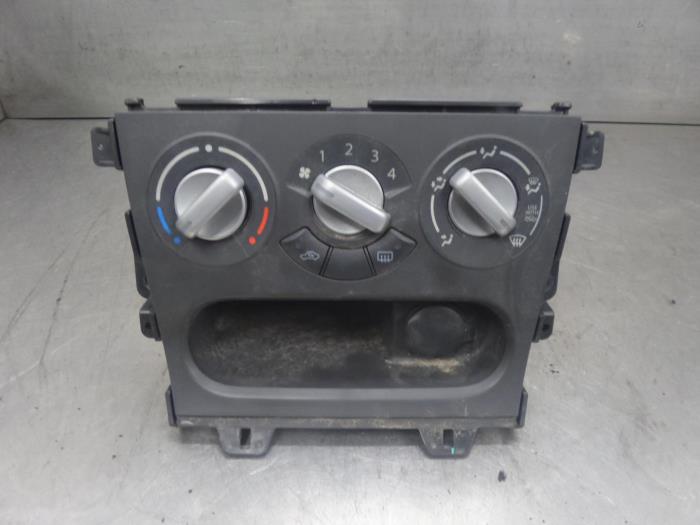 Heater control panel from a Opel Agila 2009
