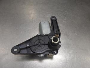 Used Rear wiper motor Renault Clio Price on request offered by Bongers Auto-Onderdelen Zeeland