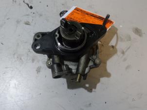 Used Vacuum pump (diesel) Opel Corsa D 1.3 CDTi 16V ecoFLEX Price on request offered by Bongers Auto-Onderdelen Zeeland