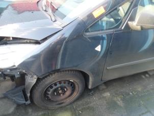 Used Front wing, left Mitsubishi Colt Price on request offered by Bongers Auto-Onderdelen Zeeland