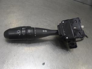Used Indicator switch Mitsubishi Colt Price on request offered by Bongers Auto-Onderdelen Zeeland