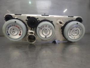 Usados Panel de control de calefacción Mitsubishi Colt Precio de solicitud ofrecido por Bongers Auto-Onderdelen Zeeland