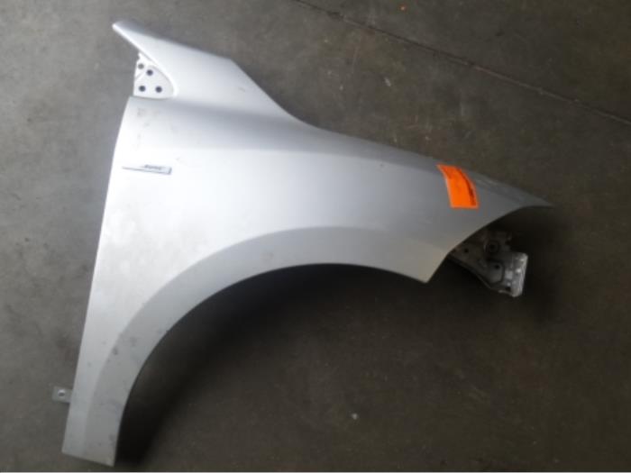 Front wing, right from a Renault Megane 2013