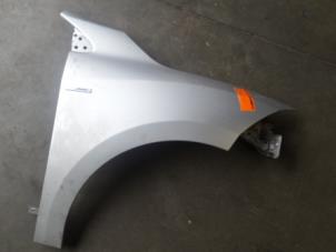 Used Front wing, right Renault Megane Price on request offered by Bongers Auto-Onderdelen Zeeland