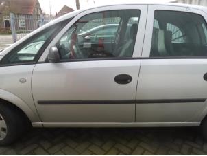 Used Door 4-door, front left Opel Meriva 1.7 CDTI 16V Price on request offered by Bongers Auto-Onderdelen Zeeland