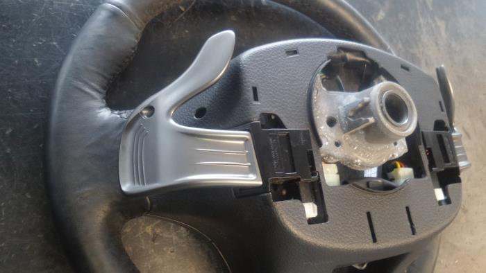 Steering wheel from a Hyundai I40 2015