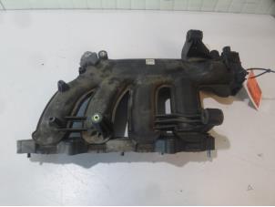 Used Intake manifold Mercedes CLK Price on request offered by Bongers Auto-Onderdelen Zeeland