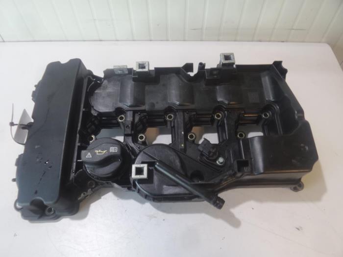 Gebrauchte Ventildeckel Mercedes CLK Preis auf Anfrage angeboten von Bongers Auto-Onderdelen Zeeland