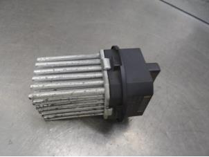 Used Heater resistor Volkswagen Crafter Price on request offered by Bongers Auto-Onderdelen Zeeland