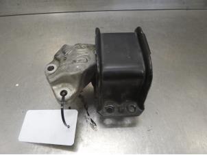 Used Engine mount Citroen C4 Picasso (UD/UE/UF) 1.6 HDi 16V 110 Price on request offered by Bongers Auto-Onderdelen Zeeland