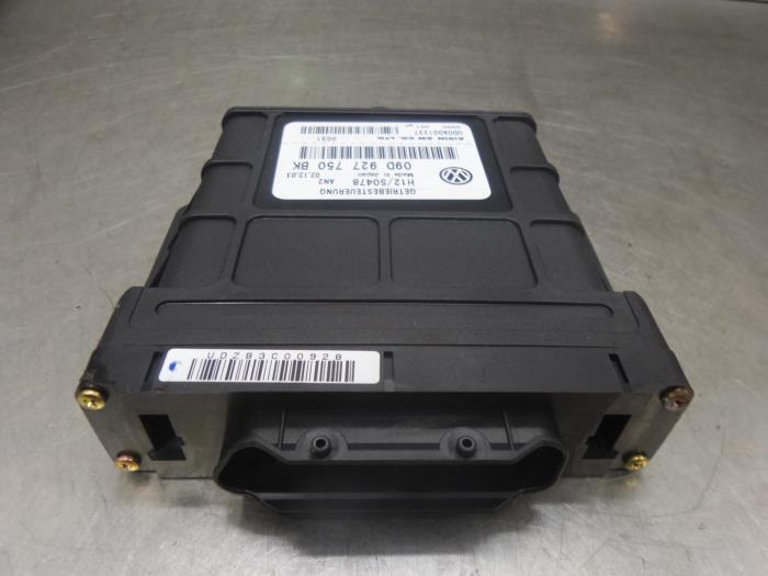 Used Automatic gearbox computer Porsche Cayenne (9PA) 3.2 V6 24V Price on request offered by Bongers Auto-Onderdelen Zeeland