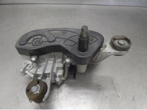 Used Front wiper motor Peugeot RCZ Price on request offered by Bongers Auto-Onderdelen Zeeland