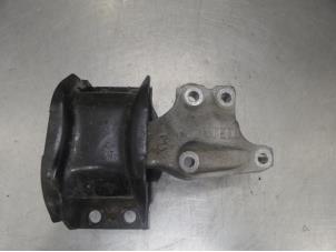 Used Engine mount Peugeot RCZ Price on request offered by Bongers Auto-Onderdelen Zeeland