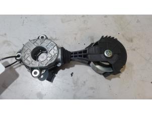 Used Timing belt tensioner Citroen C4 Grand Picasso (UA) 1.6 16V THP Sensodrive,GT THP Price on request offered by Bongers Auto-Onderdelen Zeeland