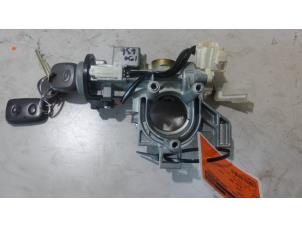 Used Ignition lock + key Daihatsu Sirion Price on request offered by Bongers Auto-Onderdelen Zeeland