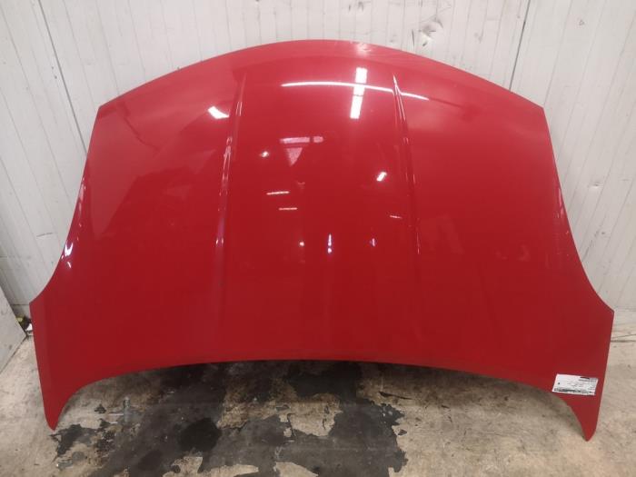 Bonnet from a Nissan Note 2008