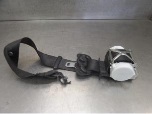 Used Front seatbelt, left BMW 1 serie (F20) 118d 2.0 16V Price on request offered by Bongers Auto-Onderdelen Zeeland