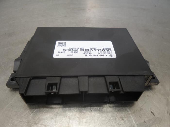 Used Automatic gearbox computer Mercedes C-Klasse Price on request offered by Bongers Auto-Onderdelen Zeeland