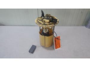Used Electric fuel pump Alfa Romeo 159 Price on request offered by Bongers Auto-Onderdelen Zeeland