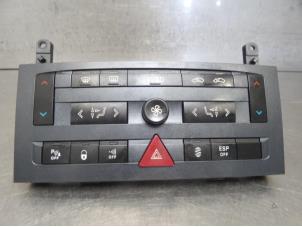 Używane Panel sterowania nagrzewnicy Peugeot 407 (6C/J) 2.7 HDi V6 24V Cena na żądanie oferowane przez Bongers Auto-Onderdelen Zeeland