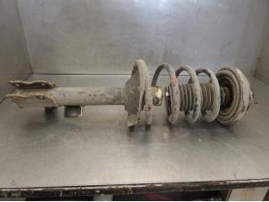 Used Rear shock absorber rod, left Nissan X-Trail (T30) 2.2 Di 4x4 Price on request offered by Bongers Auto-Onderdelen Zeeland