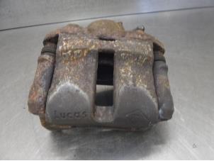 Used Front brake calliper, left Renault Clio II (BB/CB) 1.6 16V Price on request offered by Bongers Auto-Onderdelen Zeeland