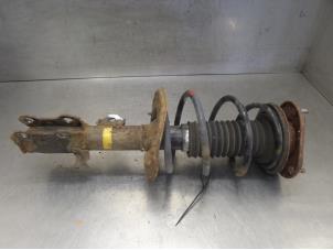Used Front shock absorber rod, left Toyota Auris Price on request offered by Bongers Auto-Onderdelen Zeeland