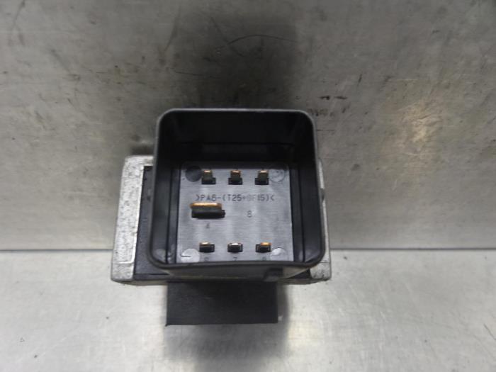 Glow plug relay Citroen Nemo 9645668680