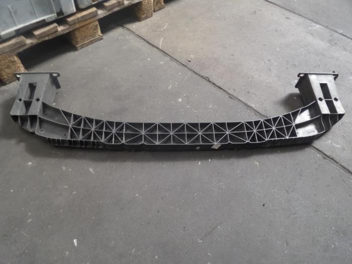 Front bumper frame from a Peugeot 308 2009