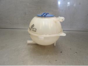 Used Expansion vessel Volkswagen Polo Price on request offered by Bongers Auto-Onderdelen Zeeland