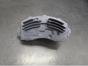 Used Heater resistor BMW 3 serie Touring (E91) 320d 16V Price on request offered by Bongers Auto-Onderdelen Zeeland