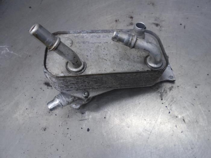Usagé Radiateur d'huile BMW 3 serie Touring (E91) 320d 16V Prix sur demande proposé par Bongers Auto-Onderdelen Zeeland