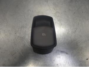 Used Electric window switch Opel Corsa Price on request offered by Bongers Auto-Onderdelen Zeeland