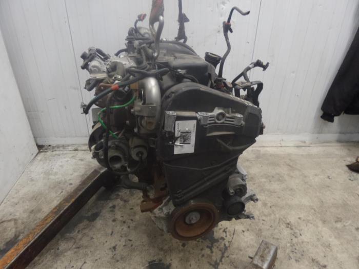 Used Engine Dacia Sandero Price on request offered by Bongers Auto-Onderdelen Zeeland