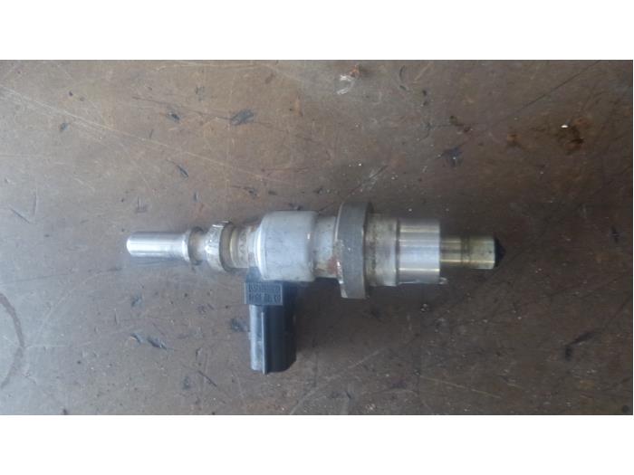 Adblue Injector from a Renault Kangoo Express (FW) 1.5 dCi 90 FAP 2010